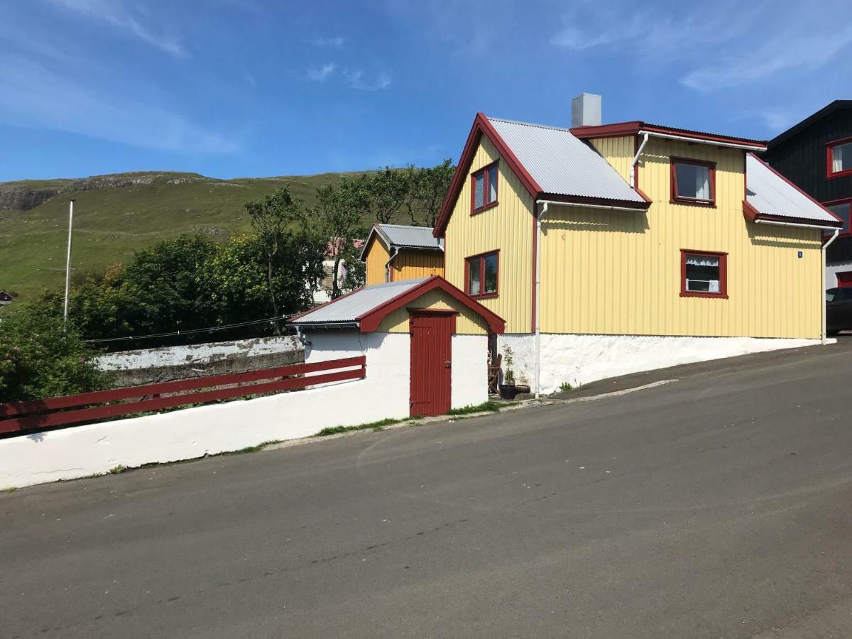 Cosy Old House Vagar Next To Mykines Villa Sorvagur Bagian luar foto